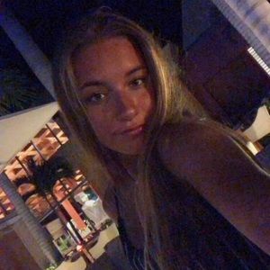 Meet your Posher, Tori